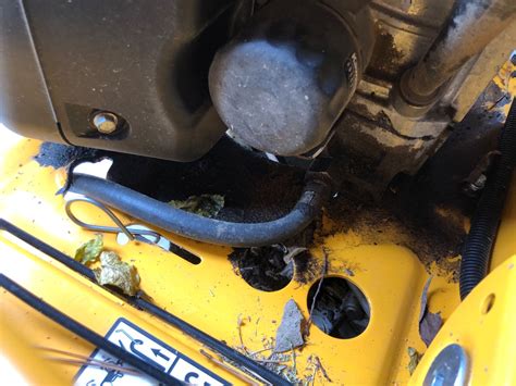 Seems to soak the back half of each side of the engine pretty evenly. . Oil leak on cub cadet zero turn